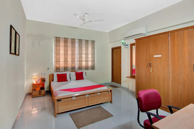 SilverKey 20008 Executive Stays Madhapur