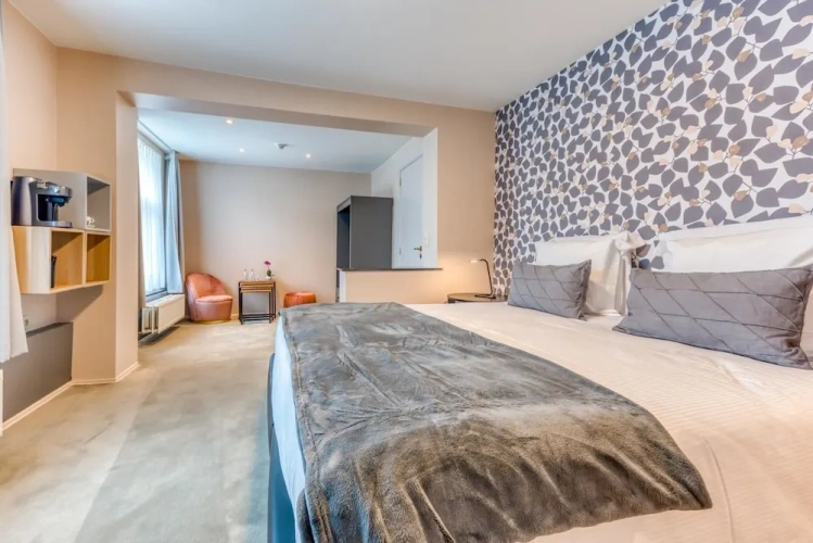 Comfort room