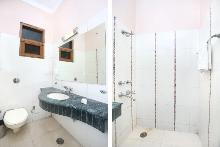 Hotel Aaditya Majha Continental by OYO Rooms