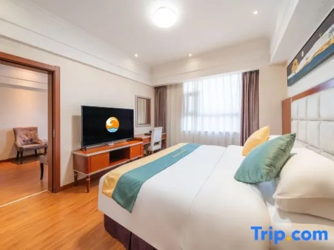 Deluxe Family Suite