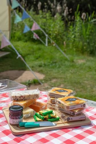 Lloyds Meadow Glamping Delamere Chester