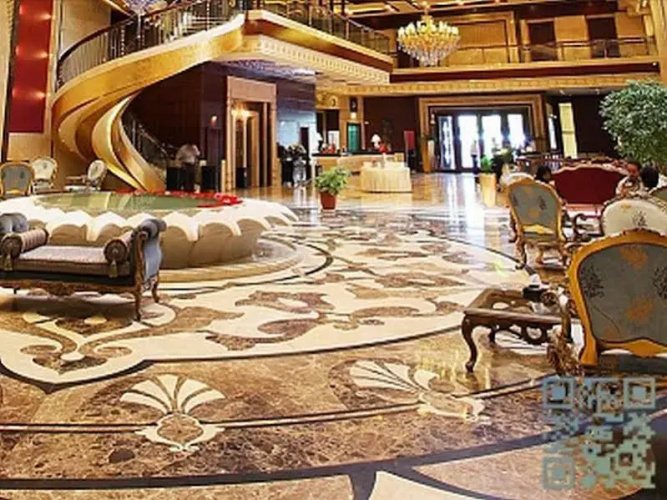 Royal Hotel Darvishi