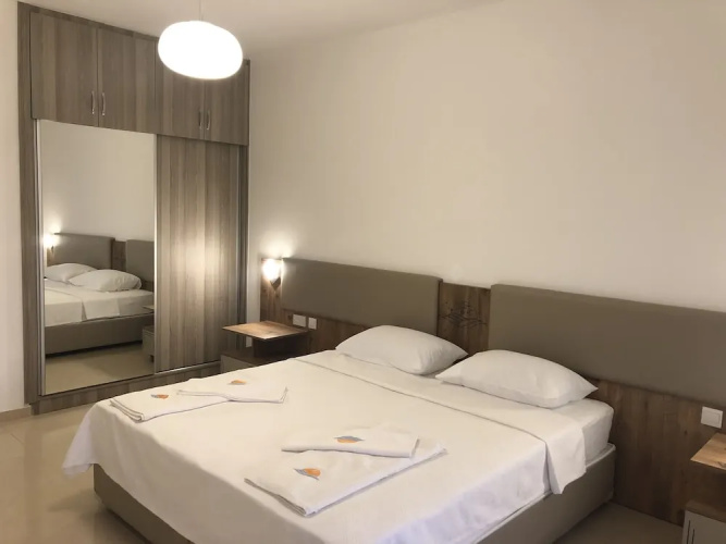 Deniz Airport Suites
