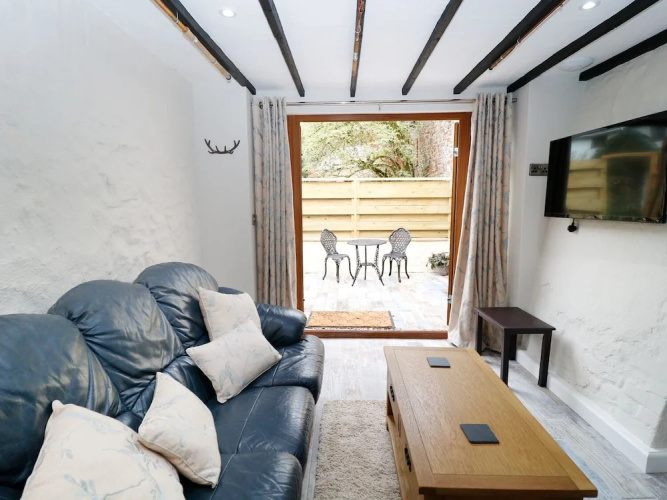 Littlecot, Holsworthy
