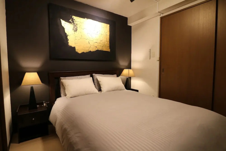 Sepia yamanote room401