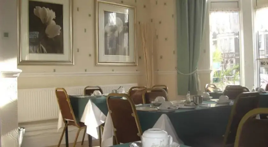 St Hilary Hotel