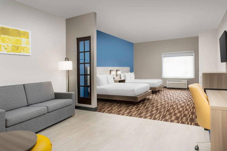 Quadruple Suite