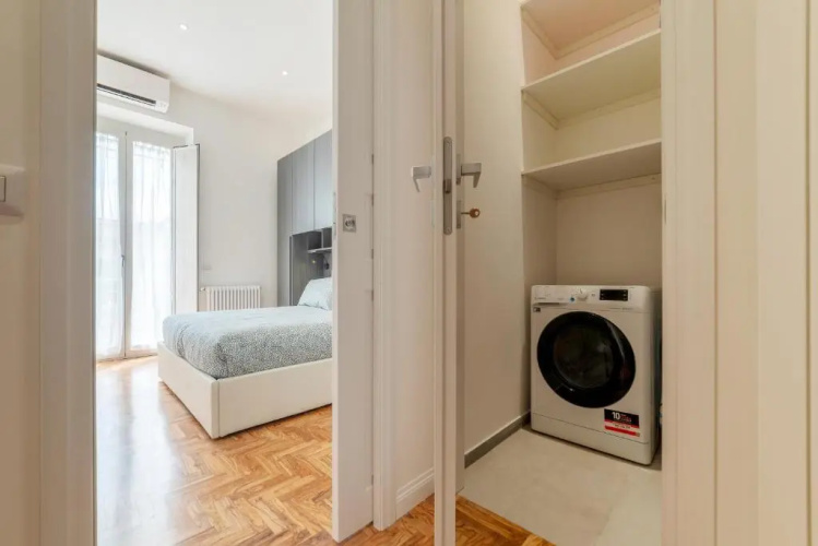 Rione Prati Elegant Apartment With Balcony