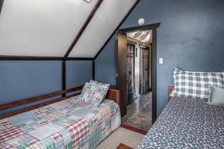 A Frame Acres - Three Bedroom Cabin
