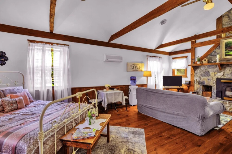 Osceola Mill Dining & Lodging