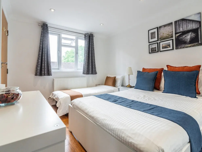 1 Bedroom Comfortable Flat in Kensington