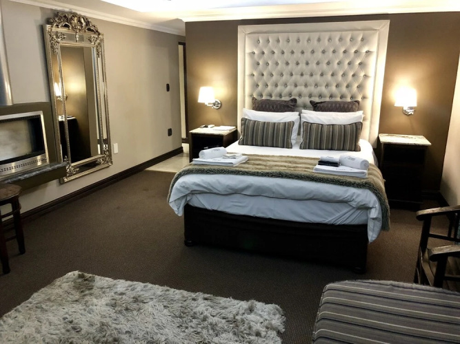 Kosmos Lodge