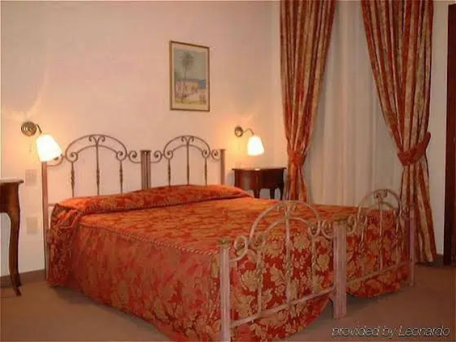 Mac Mahon - 3838 - Milan - HLD 40566