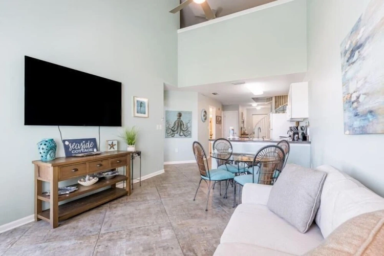 Grand room