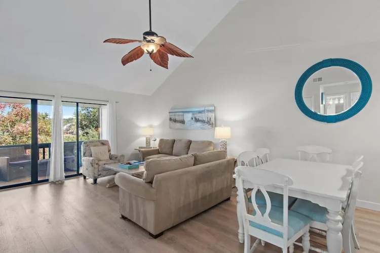 Chateau La Mer II #903