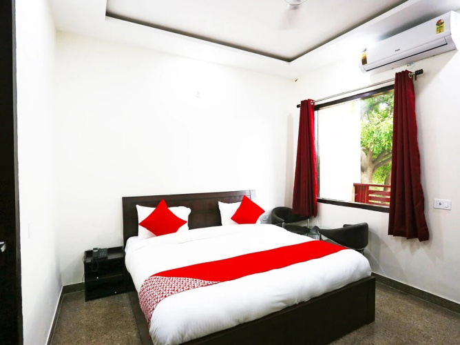 Oyo 43950 Hotel Green Acre