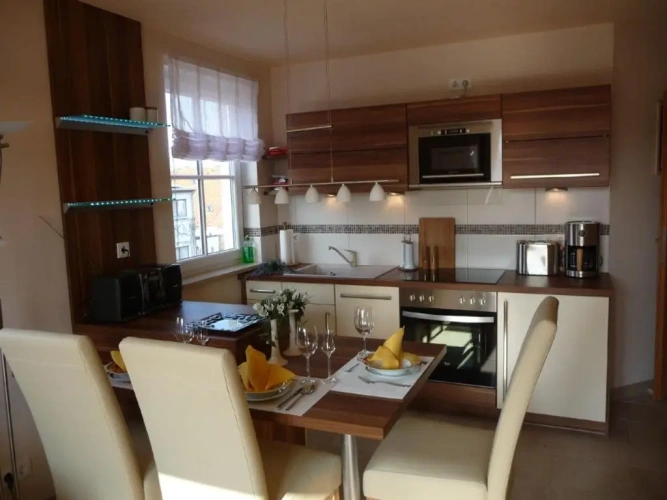 2 Bedrooms Apartment