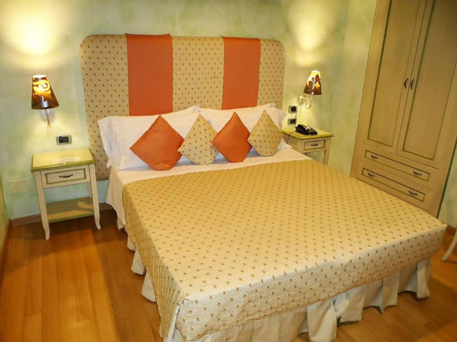 Condotti Rooms