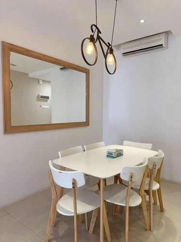 3 Bedrooms Apartment