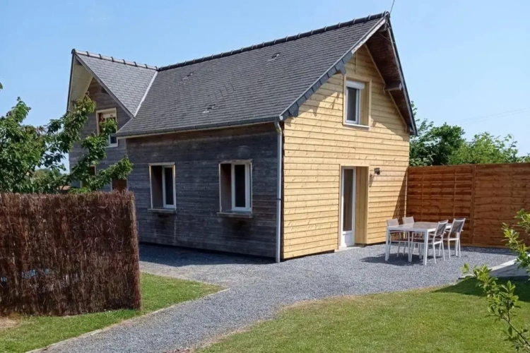 2 Bedrooms Cottage