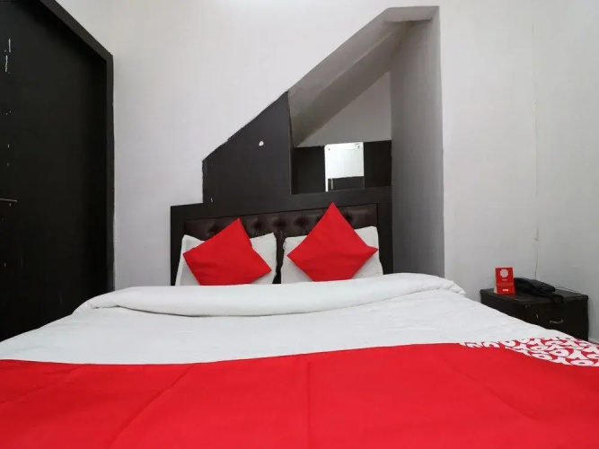 Hotel Alpine by OYO Rooms