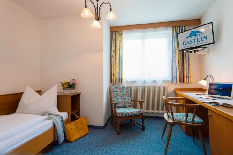 Standard Double room with balcony and with view
