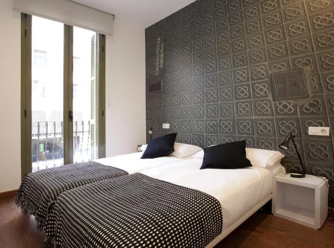 3 Bedrooms Apartment