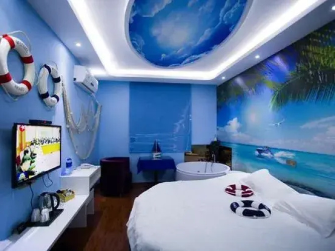 Liyang Eiffel Theme Hotel