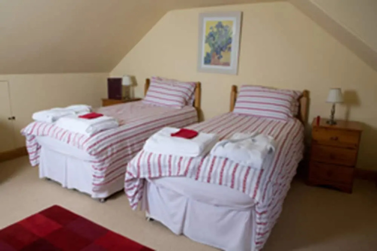Abbotshaw House - Farm B&B