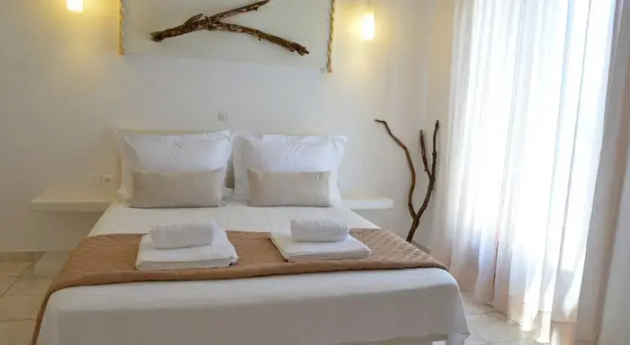 Niki Rooms