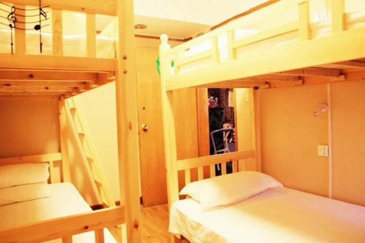 Bing Gege Youth Hostel