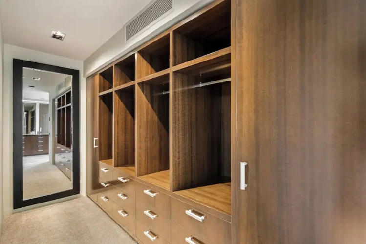 Oceanview Penthouse Suite & Beach Access