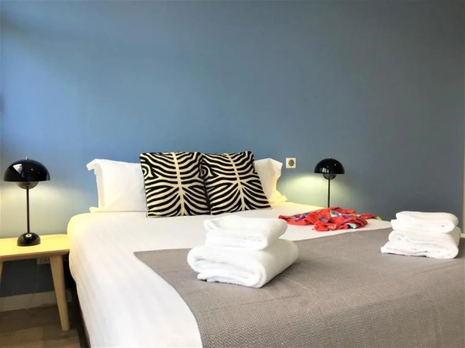 2 Bedrooms Apartment