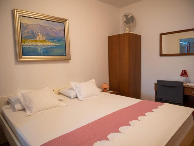 1 Bedroom Apartment with balcony and with sea view