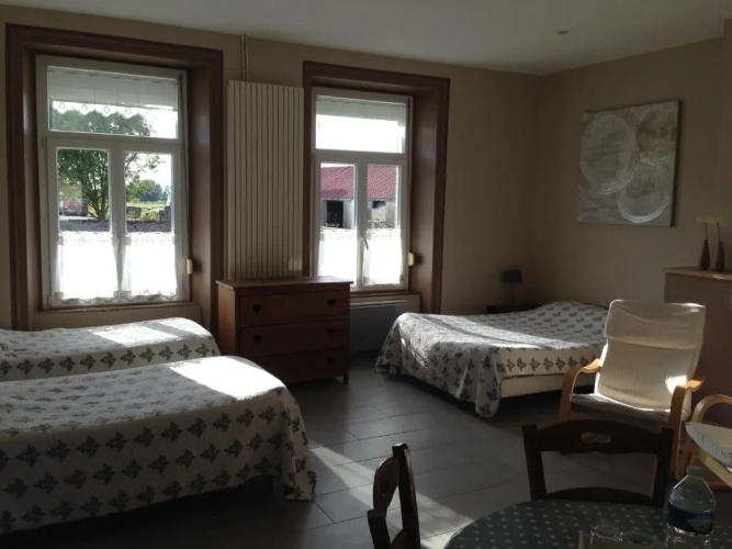 Standard Quadruple room with garden view