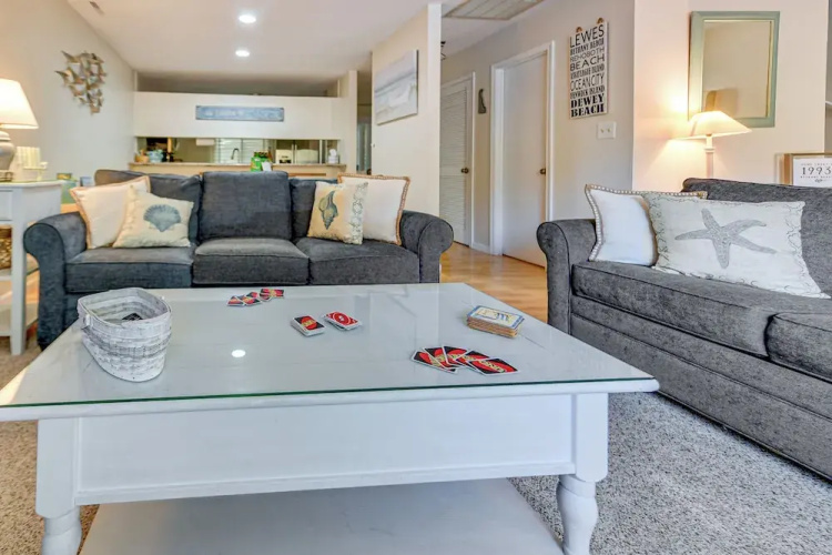 1 Mi to Bethany Beach: Quiet Home w/ Pool Access