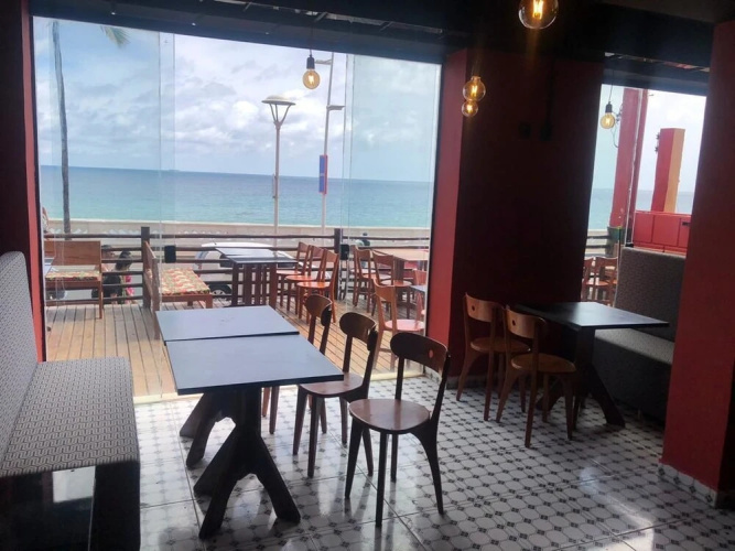 Sunset Lounge Hotel