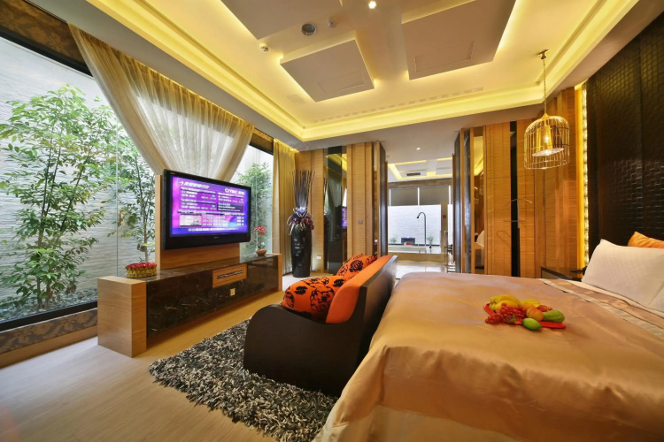 Han Guan Motel