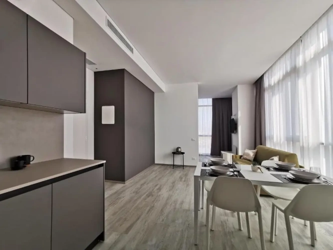 2 Bedrooms Apartment