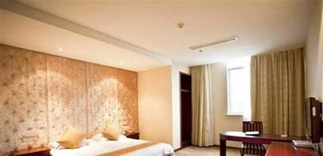 Bauhinia Hotel