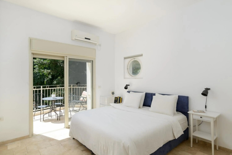 Adorable 2 bedrooms apt next to the beach