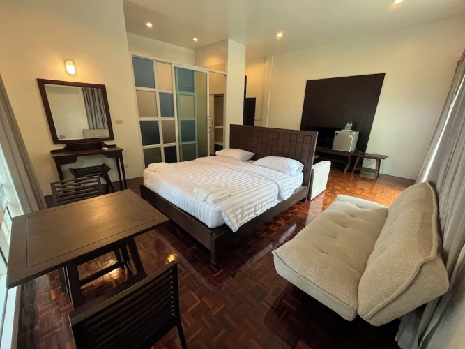 Standard Triple Family room