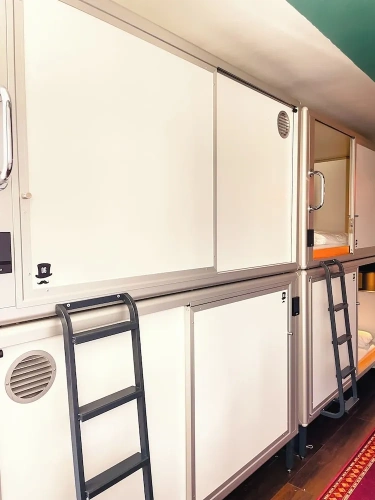 Lower Level Double Capsule