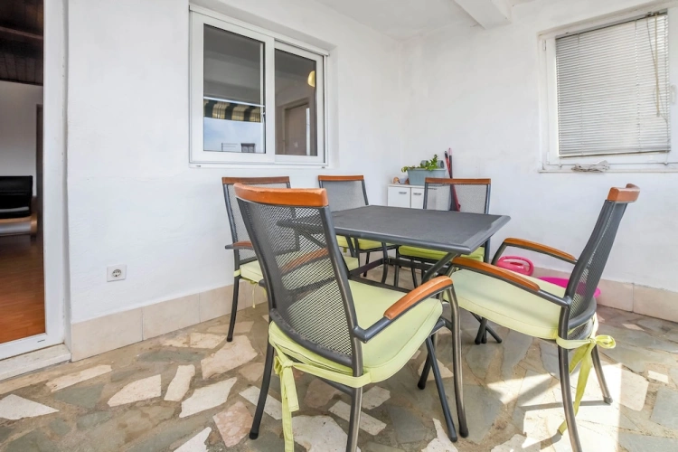 Apartment with balcony