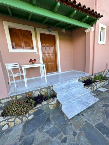 Telis Apartments