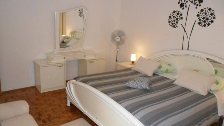 Apartment Ralje