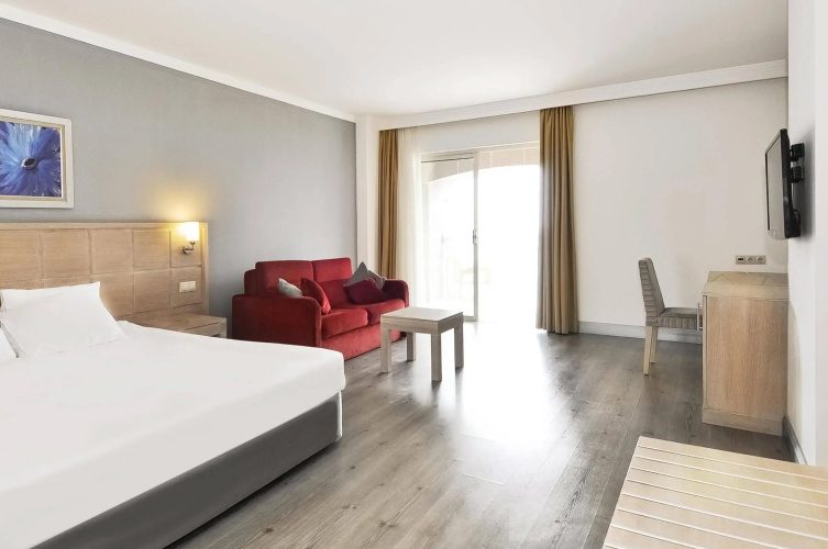 DoubleTree by Hilton Antalya-Kemer All-Inclusive Resort