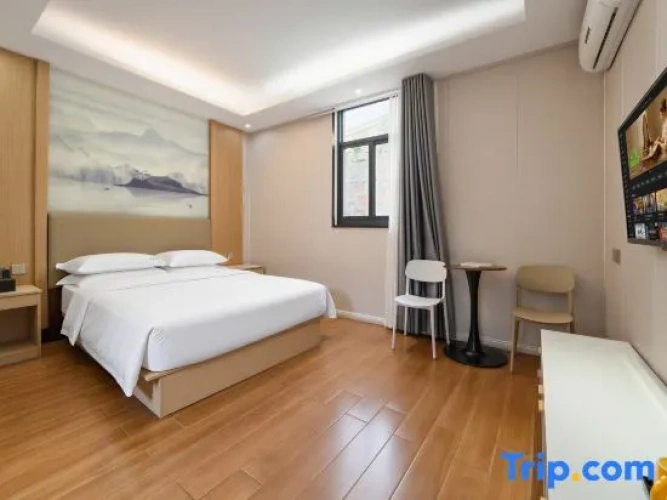 Family Suite with courtyard view