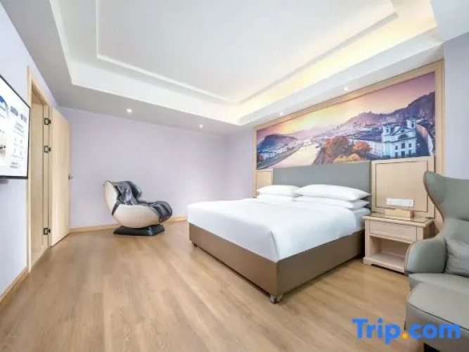 1 Bedroom Business Suite