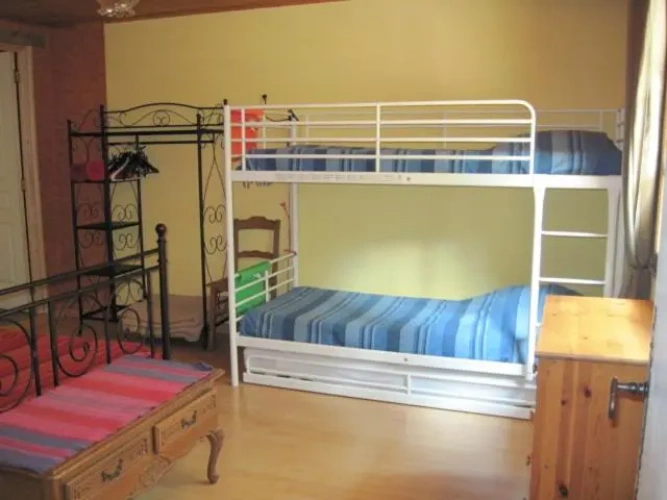 Standard Quintuple Family room
